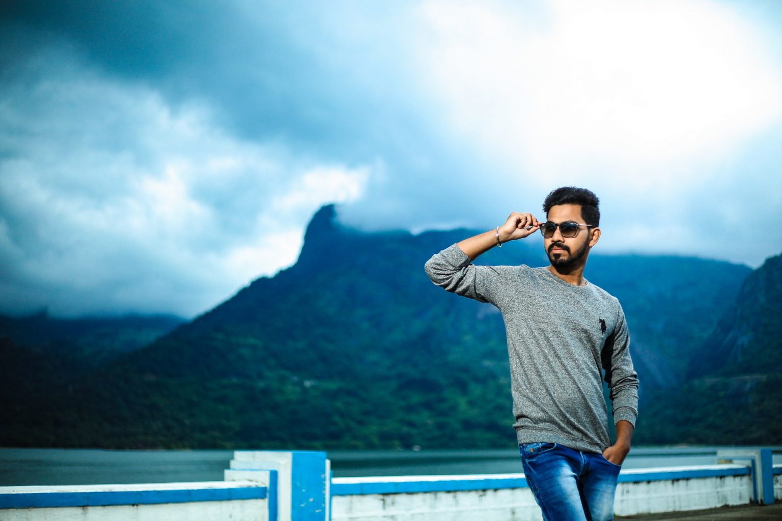 Vijay & Pritika Pre Wedding Photoshoot Pollachi