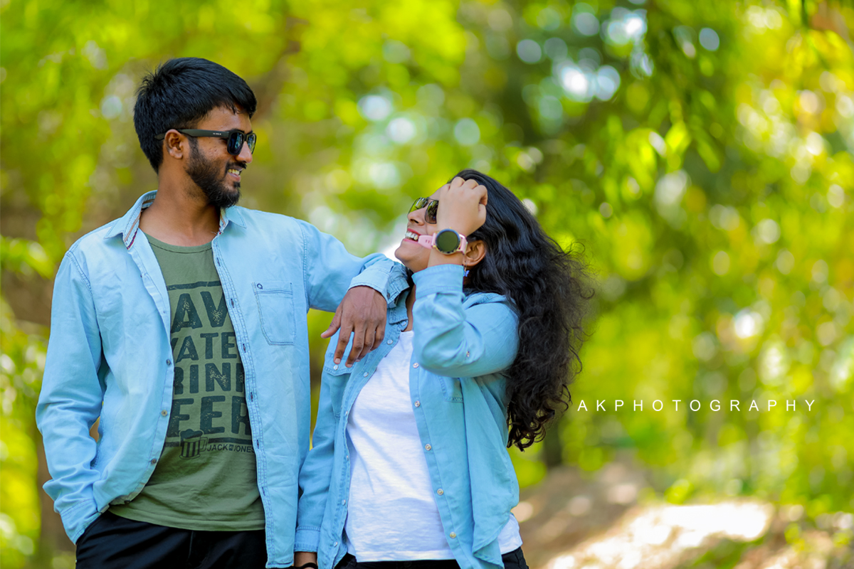 Capturing Love: Hari and Ashwini's Magical Pre-Wedding Shoot in Valparai
