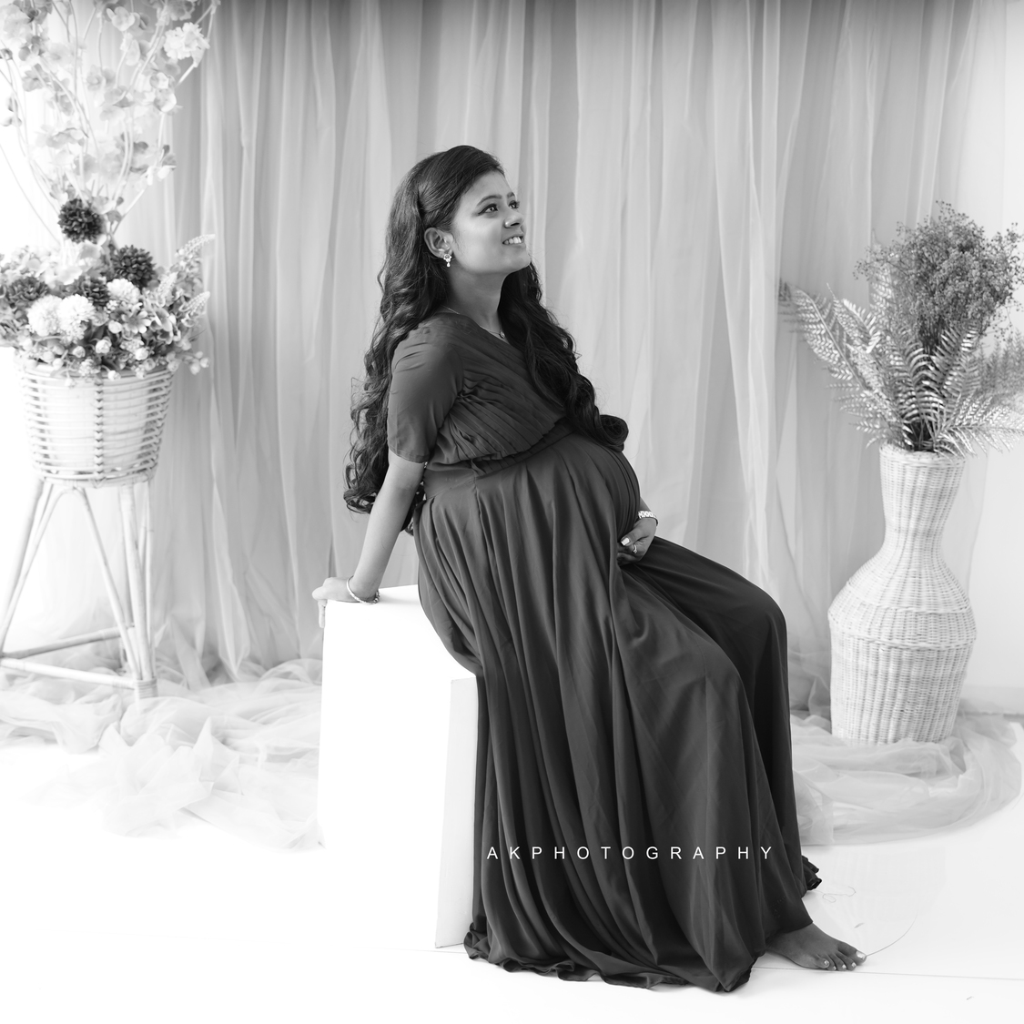 Sowndarya's Beautiful Maternity Shoot by AK Photography: A Celebration of Motherhood