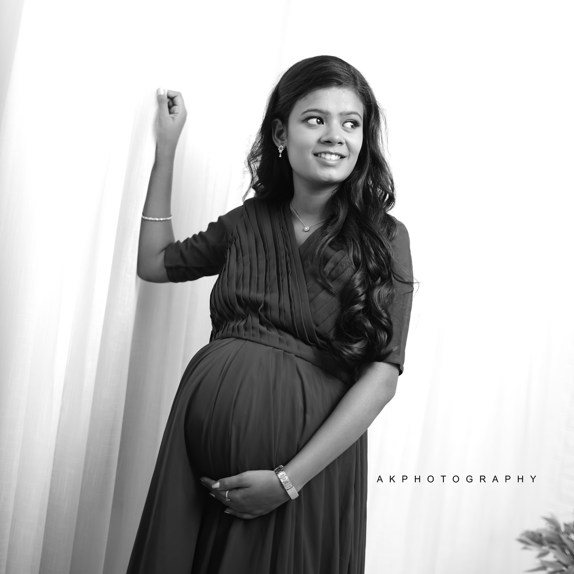 Sowndarya's Beautiful Maternity Shoot by AK Photography: A Celebration of Motherhood