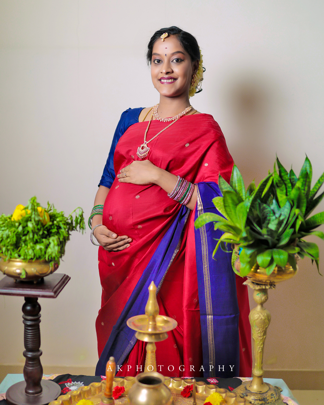Baby Shower Photoshoot: Celebrating South Asian Traditions in a Tender Maternity Portrait