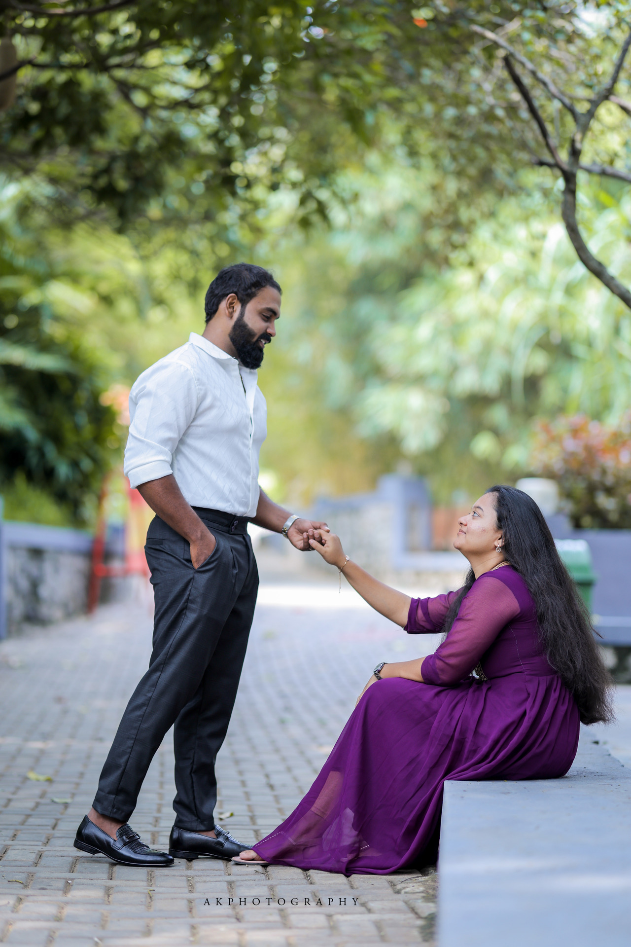 Pre-Wedding Shoot of Sreejith and Mamthumitha by AK Photography