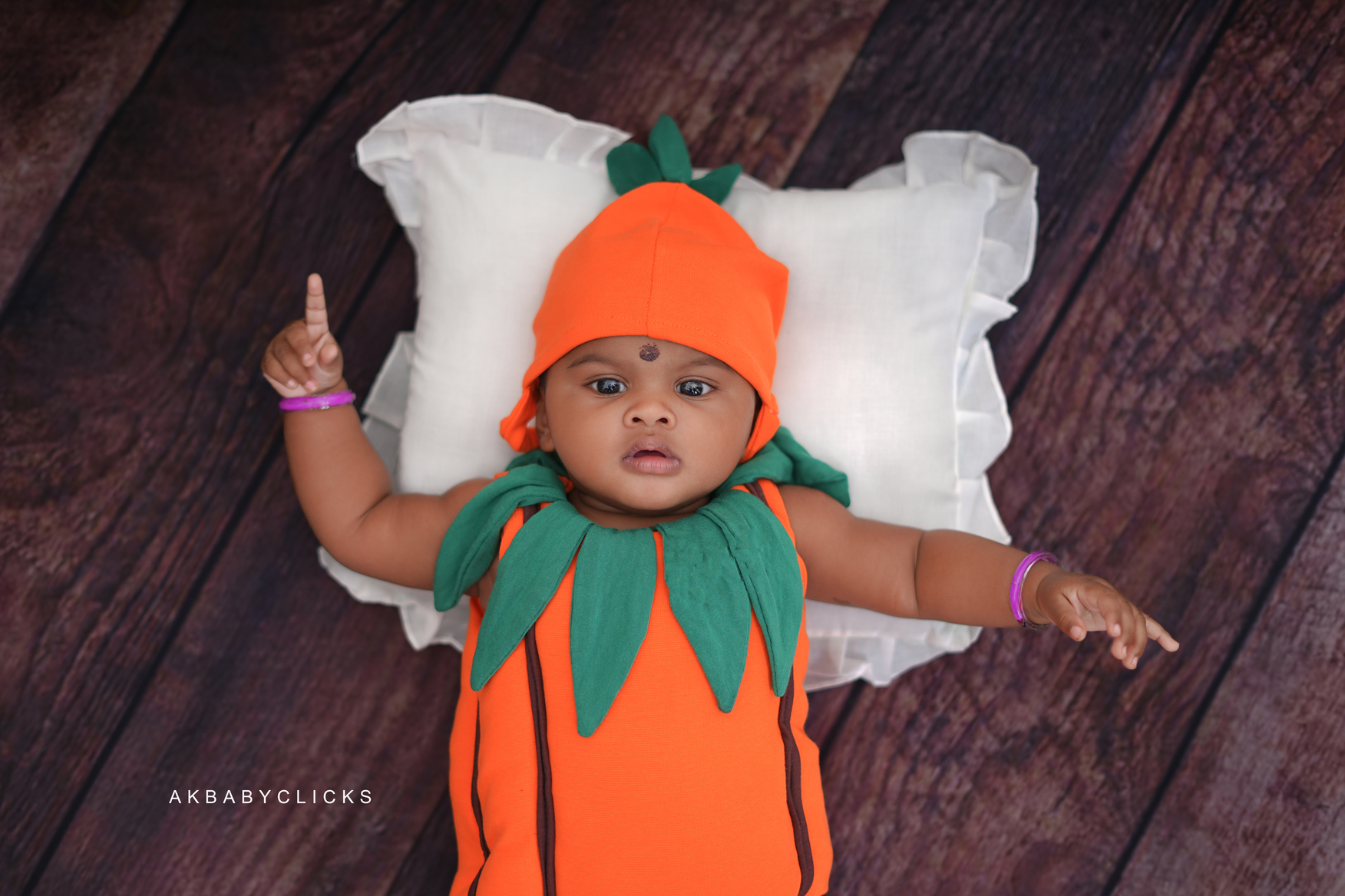 First Birthday Photoshoot Magic: Capturing Baby Inba's Sweetest Smiles & Milestone Memories