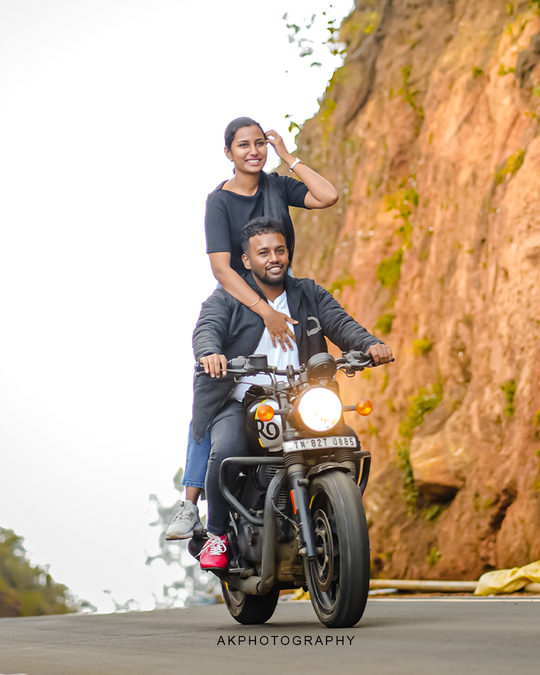 Pre Wedding Photoshoot Ooty Praveen & Nandhitha's Romantic Hill Station Love Story 