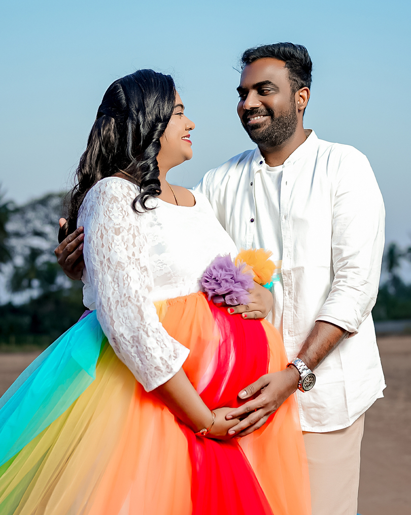Maternity Photoshoot: Capturing the Beauty of Expecting Moments with AK Photography