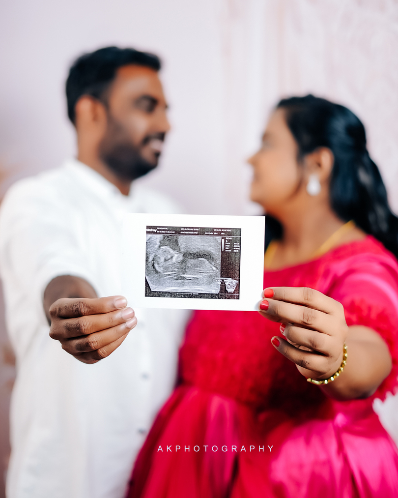 Maternity Photoshoot: Capturing the Beauty of Expecting Moments with AK Photography