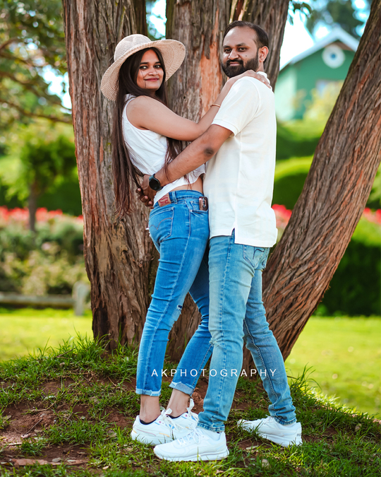 Pre Wedding Photoshoot Ooty – Jyoti & Himanchu’s Magical Moments by AK Photography