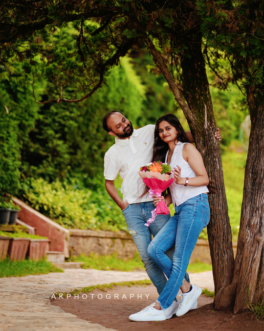 Pre Wedding Photoshoot Ooty – Jyoti & Himanchu’s Magical Moments by AK Photography