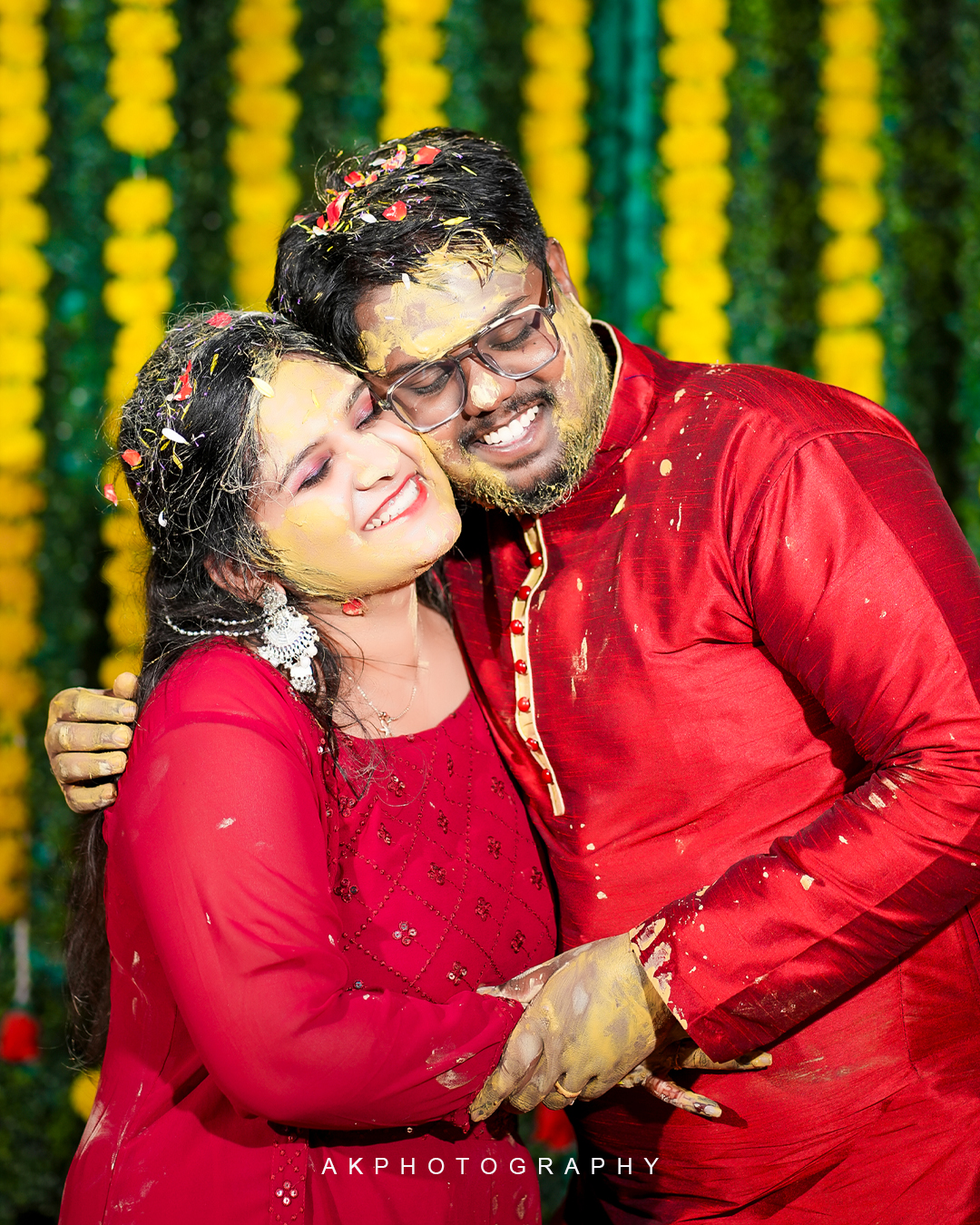 Candid vs. Traditional Wedding Photography: Which is Best for You? - AK Photography Coimbatore