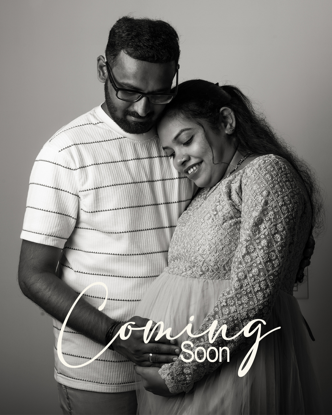 Maternity Photoshoot of Viswesh & Jeshma at Vedapatty | AK Baby Clicks - AK Photography Coimbatore